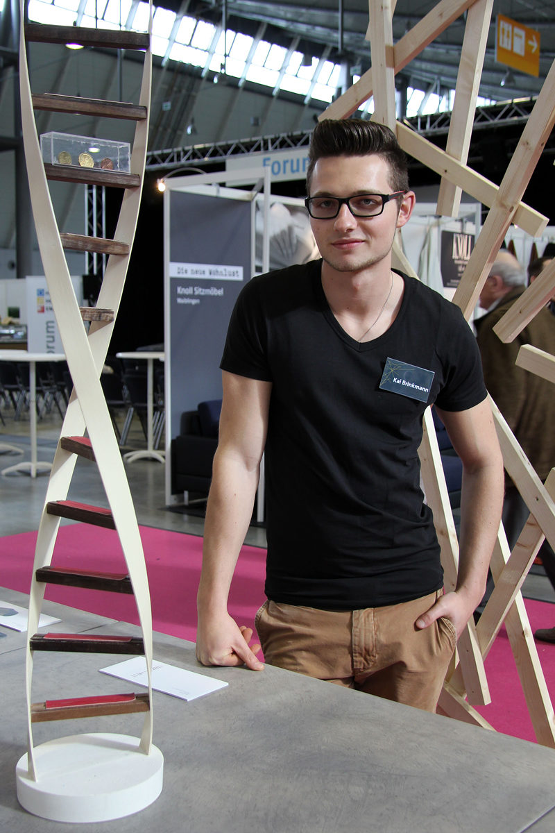 Ausstellung der Prüfungsleistung zum Thema "Erbstücke" auf der "Haus Holz und Energie"-Messe in Stuttgart, April 2016. Ausstellung der Prüfungsleistung zum Thema "Erbstücke" auf der "Haus Holz und Energie"-Messe in Stuttgart, April 2016.