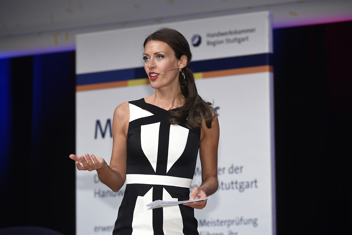 Moderatorin Angela Julie Wadenpohl führte durch den Abend. Moderatorin Angela Julie Wadenpohl führte durch den Abend.
