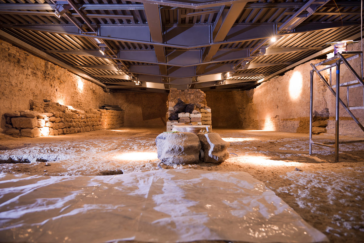 Auch im Keller der Fondazione gibt es einiges zu tun. Auch im Keller der Fondazione gibt es einiges zu tun.