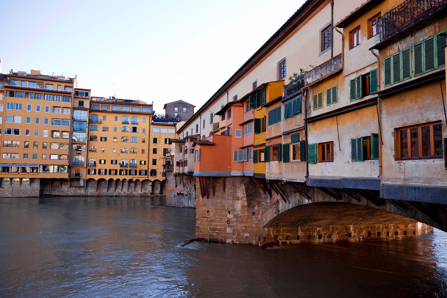 Die berühmte Ponte Vecchio in Florenz.