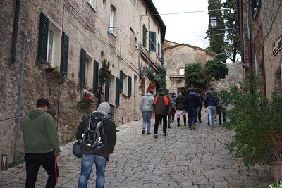 Stadtspaziergang durch Volterra.