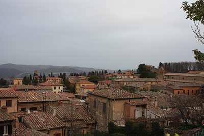 Ausblick: Über den Dächern von Volterra.