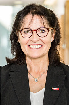 Carmen-Coupe