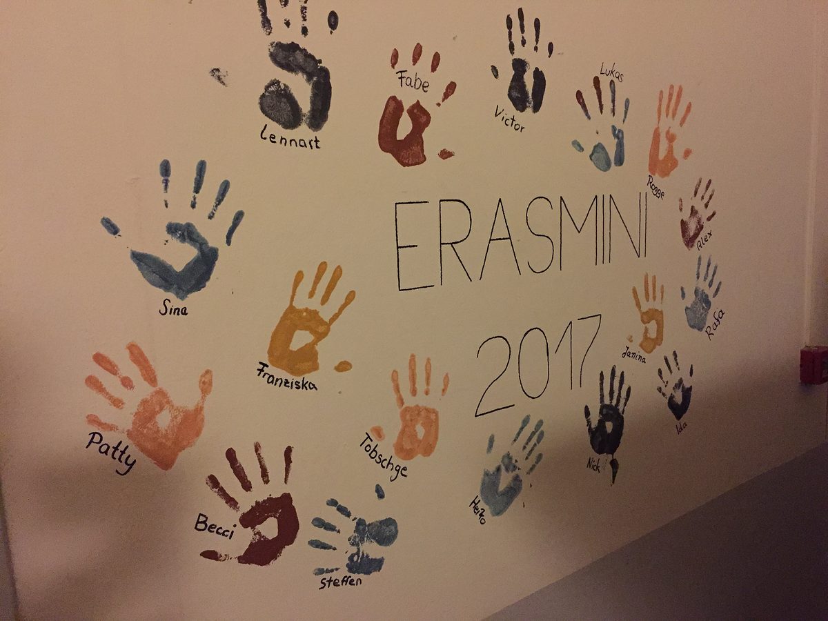 In der Unterkunft Il Vile hat sich auch der Jahrgang 2017 verewigt. In der Unterkunft Il Vile hat sich auch der Jahrgang 2017 verewigt.