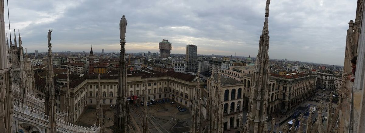 Imposanter Blick auf Mailand.