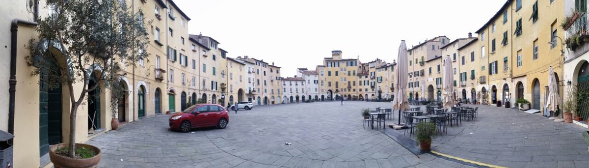 Panoramaaufnahme vom Zentrum Luccas.