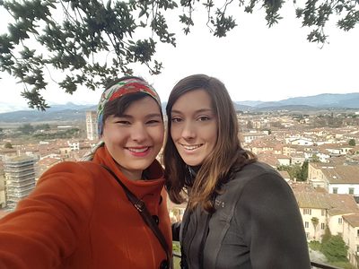 Und ein paar Tage später machten sich Stefanie und Evelyn auf in die Stadt.