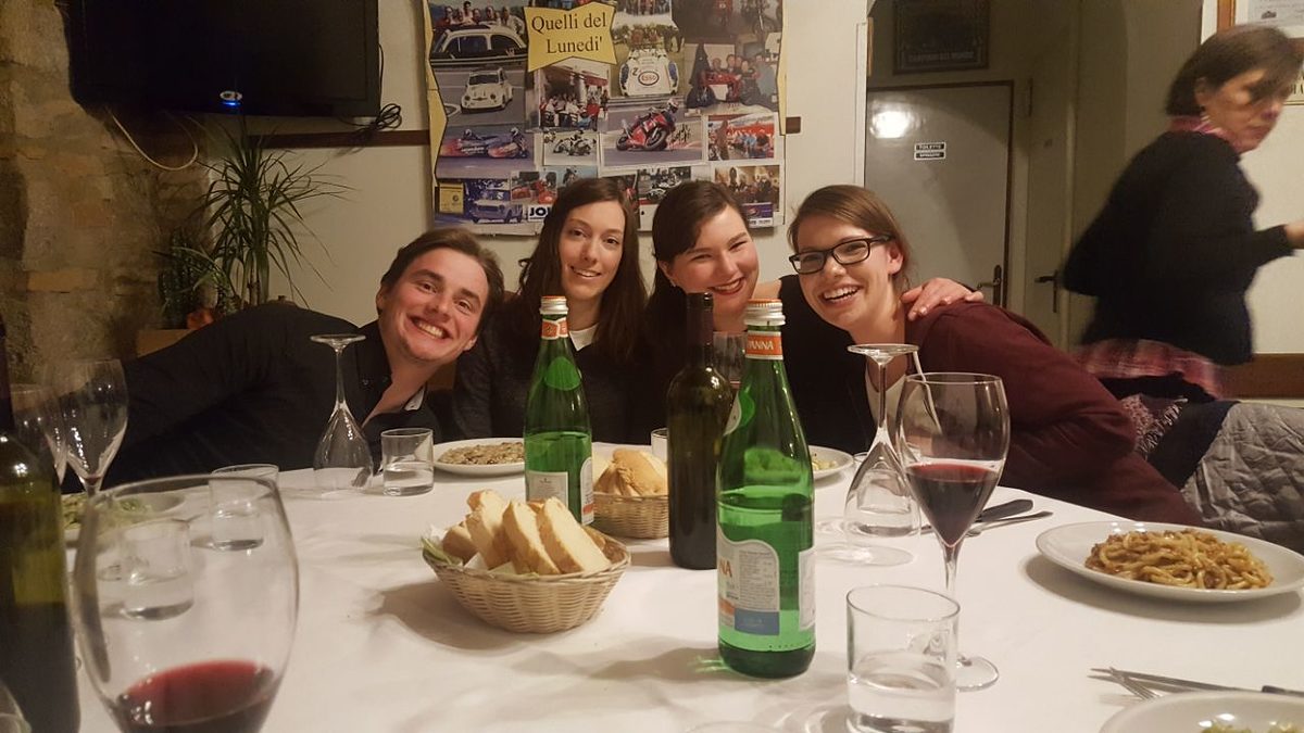 Mark, Evelyn, Stefanie und Larissa beim Abendessen im Da Bado. Mark, Evelyn, Stefanie und Larissa beim Abendessen im Da Bado.