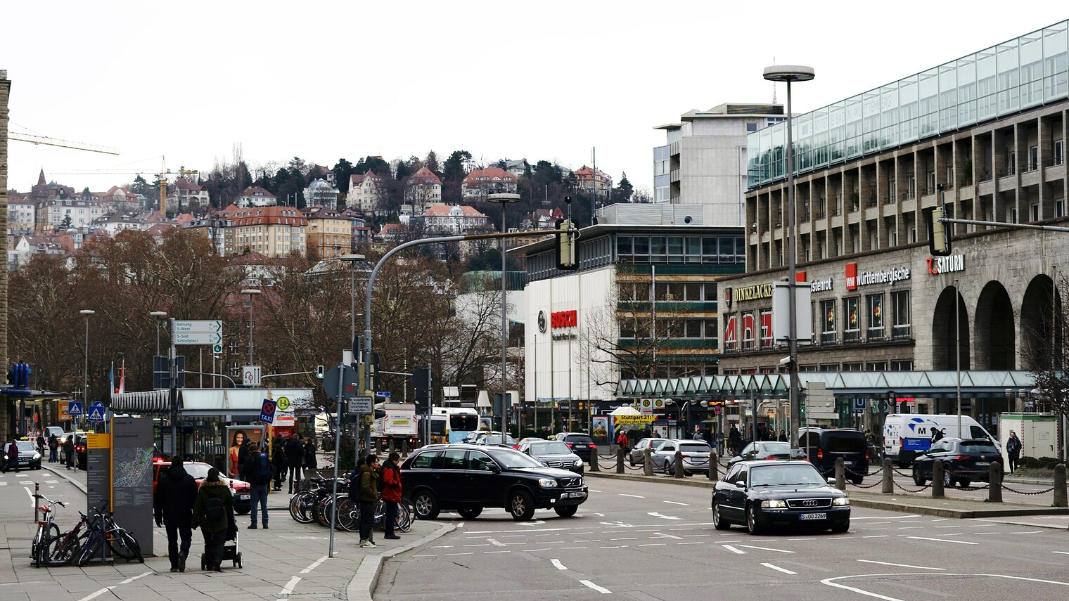 Arnulf-Klett-Platz