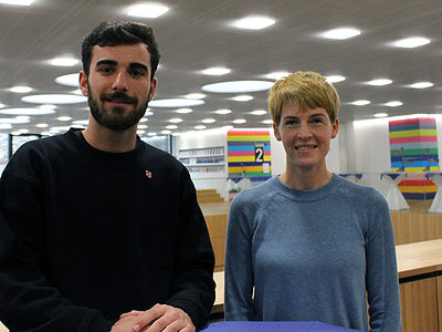 Haben den Weg ins Berufsleben schon gefunden: Baravan Sherzad Khudher (Auszubildender zur Fachkraft für Lagerlogistik bei K2 Systems in Renningen) und Kamilla Mannke (Zahntechniker-Auszubildende im Dirk Schindler Dental Labor in Stuttgart), die den Journalisten Rede und Antwort standen.