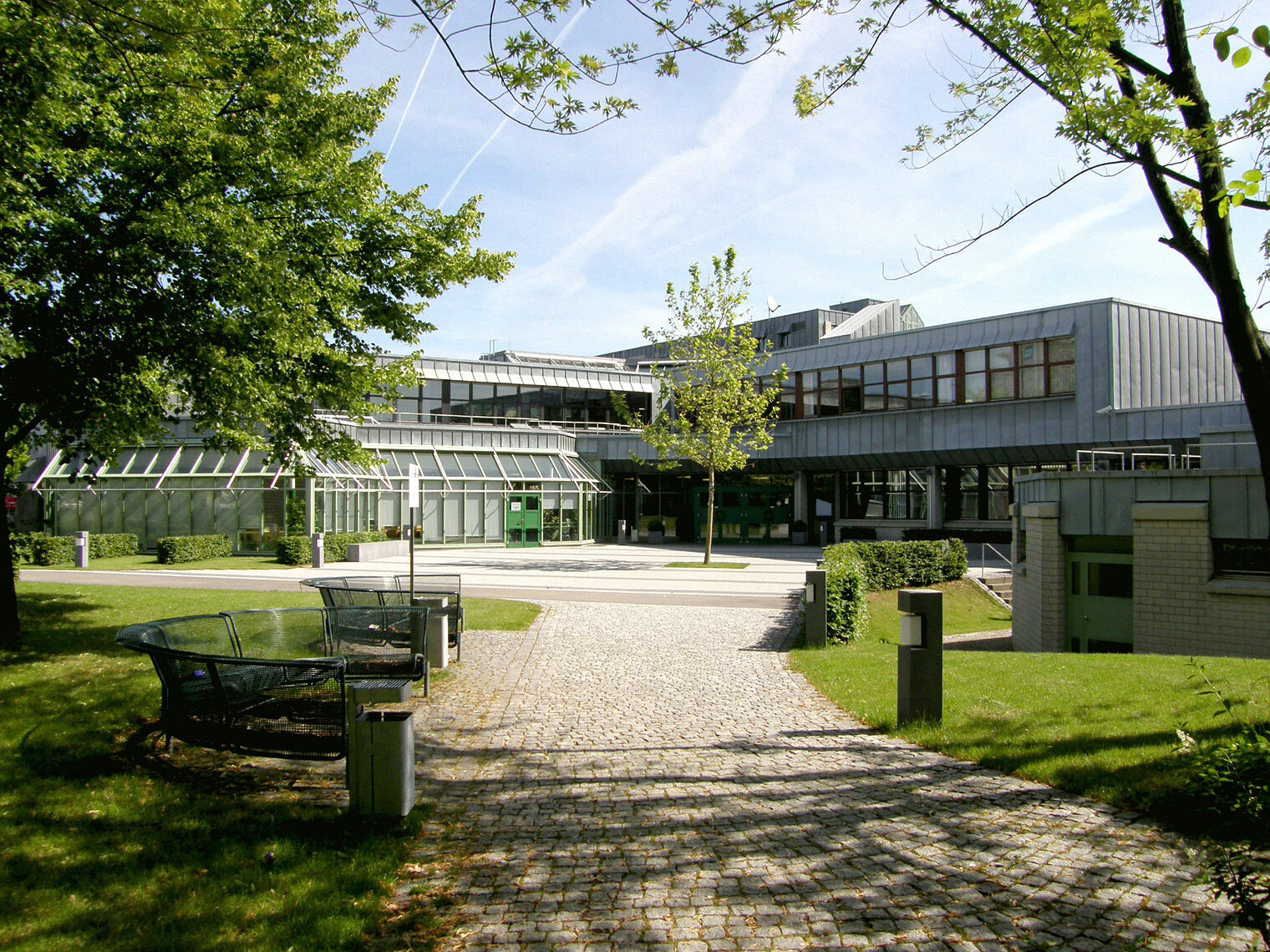 Die Bildungsakademie Handwerkskammer Region Stuttgart in Stuttgart-Weilimdorf. Die Bildungsakademie Handwerkskammer Region Stuttgart in Stuttgart-Weilimdorf.