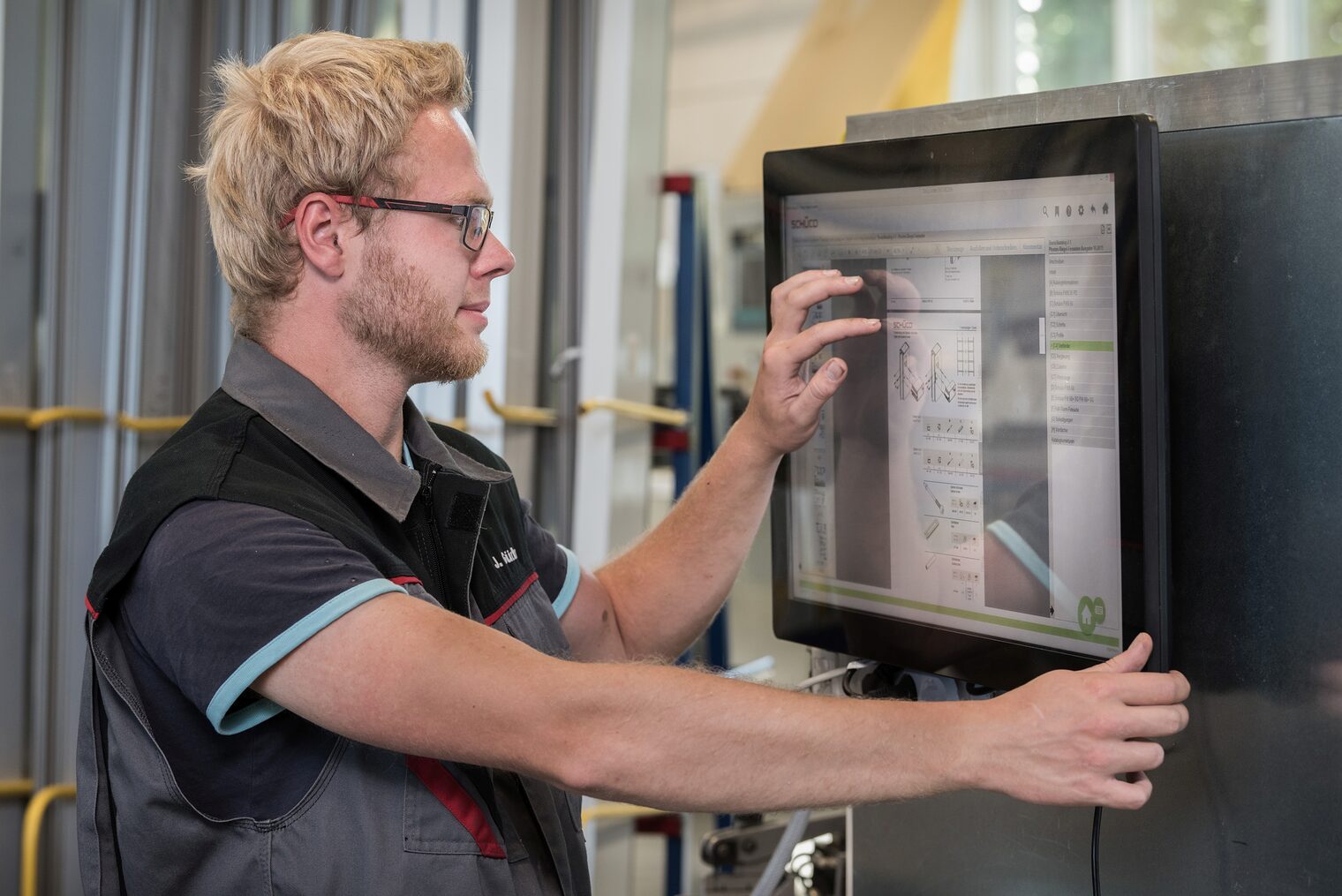 Zwei Drittel der Handwerksbetriebe in der Region Stuttgart sind einer aktuellen Umfrage der Handwerksorganisation zufolge im digitalen Zeitalter angekommen. Zwei Drittel der Handwerksbetriebe in der Region Stuttgart sind einer aktuellen Umfrage der Handwerksorganisation zufolge im digitalen Zeitalter angekommen.