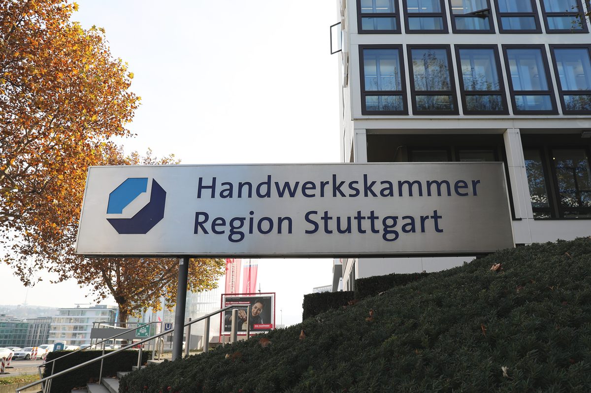 Das Hauptgebäude der Handwerkskammer steht an der Heilbronner Straße 43 in unmittelbarer Nähe zum Europaviertel.