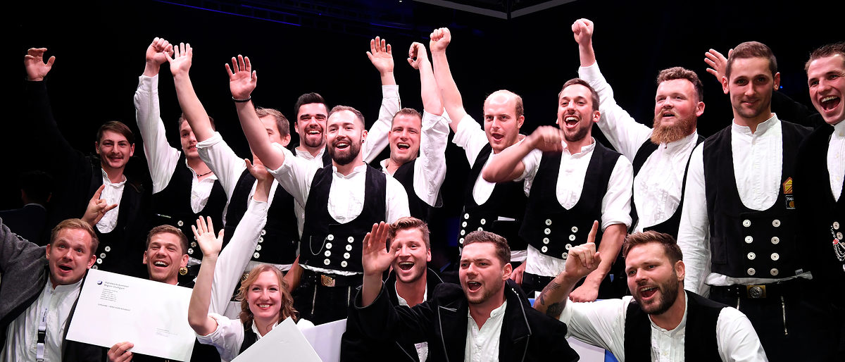 News-Rueckblick-Meisterfeier-2019-1