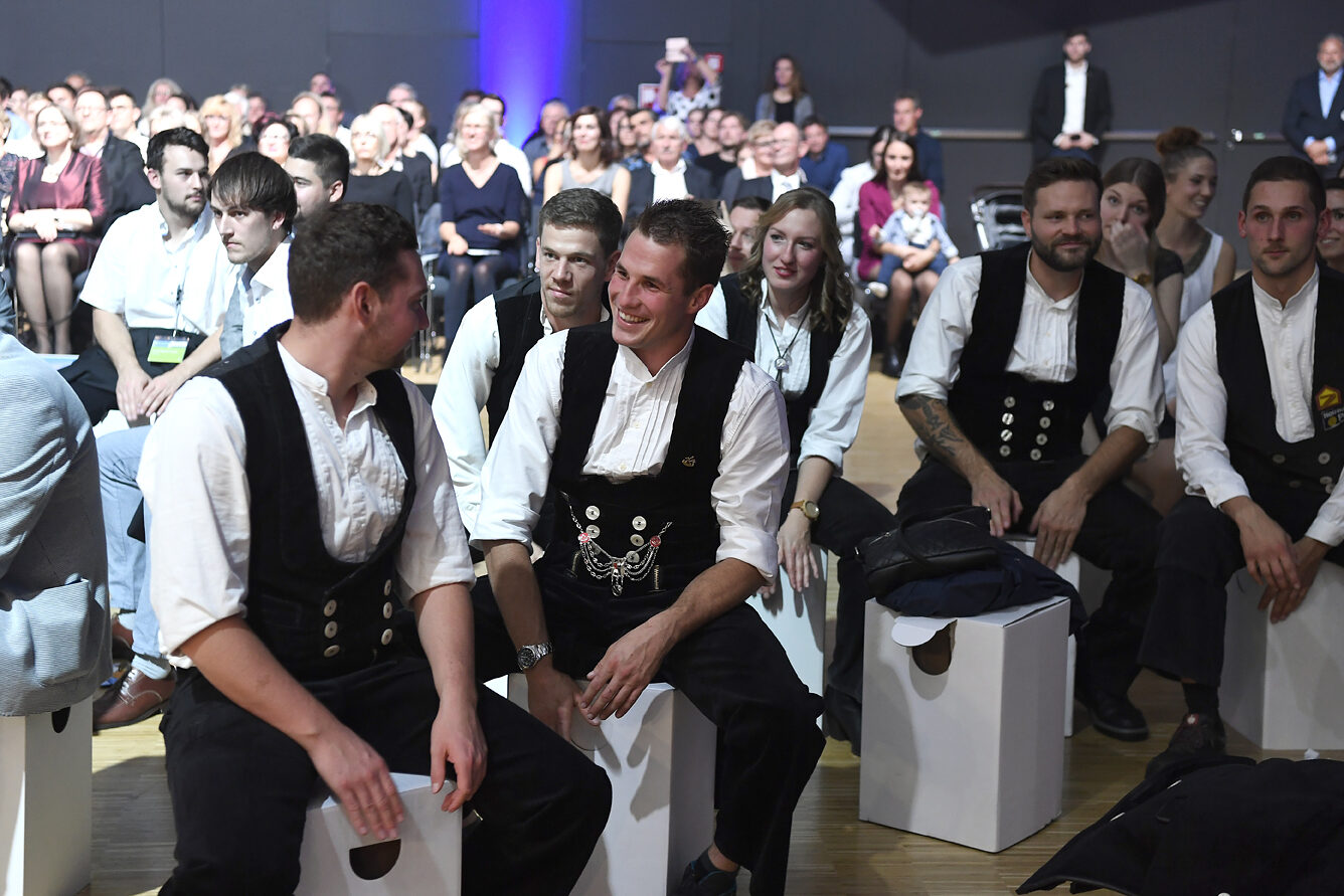 Beste Stimmung herrschte unter den frischgebackenen Zimmerer-Meistern.