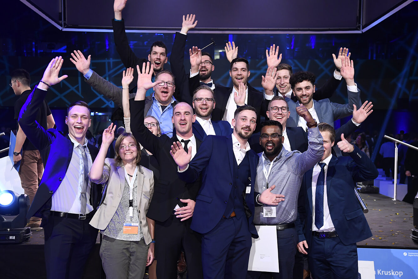 Ausgelassene Stimmung herrschte sowohl im Festsaal...