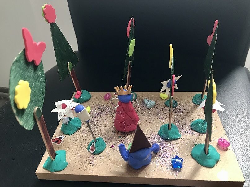 "Spaziergang im Märchen-Glitzerwald: Feenkönigin trifft Rumpel-Humpelzwerg" - Nelli (5)