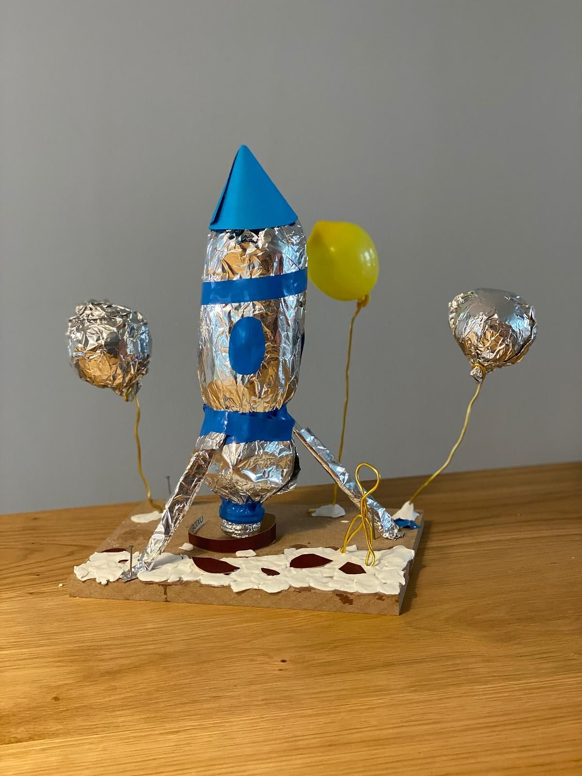 "Erste Landung auf dem Mond" - Ole (8)