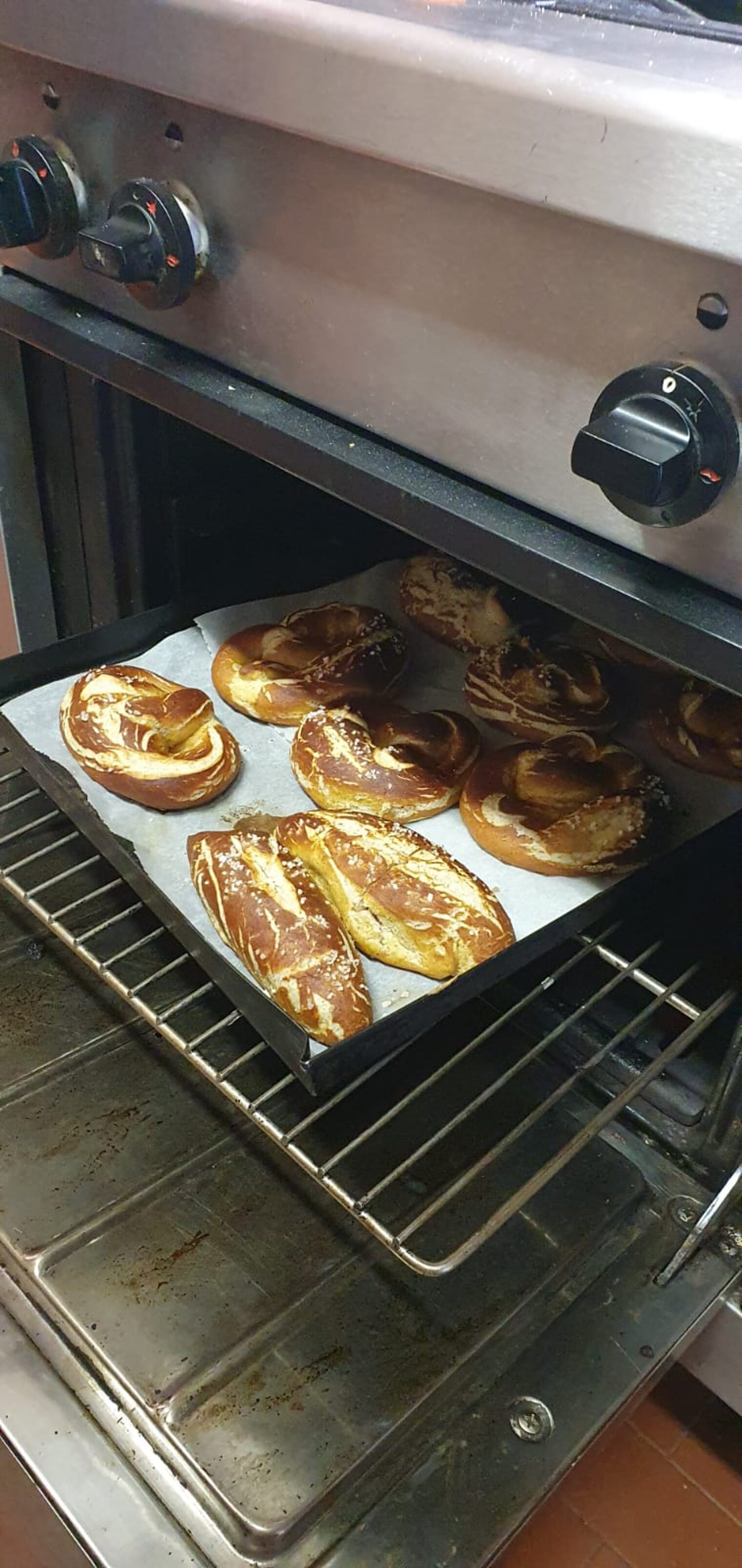 Volterra-2022-Weißwurstfrühstück-Backwaren