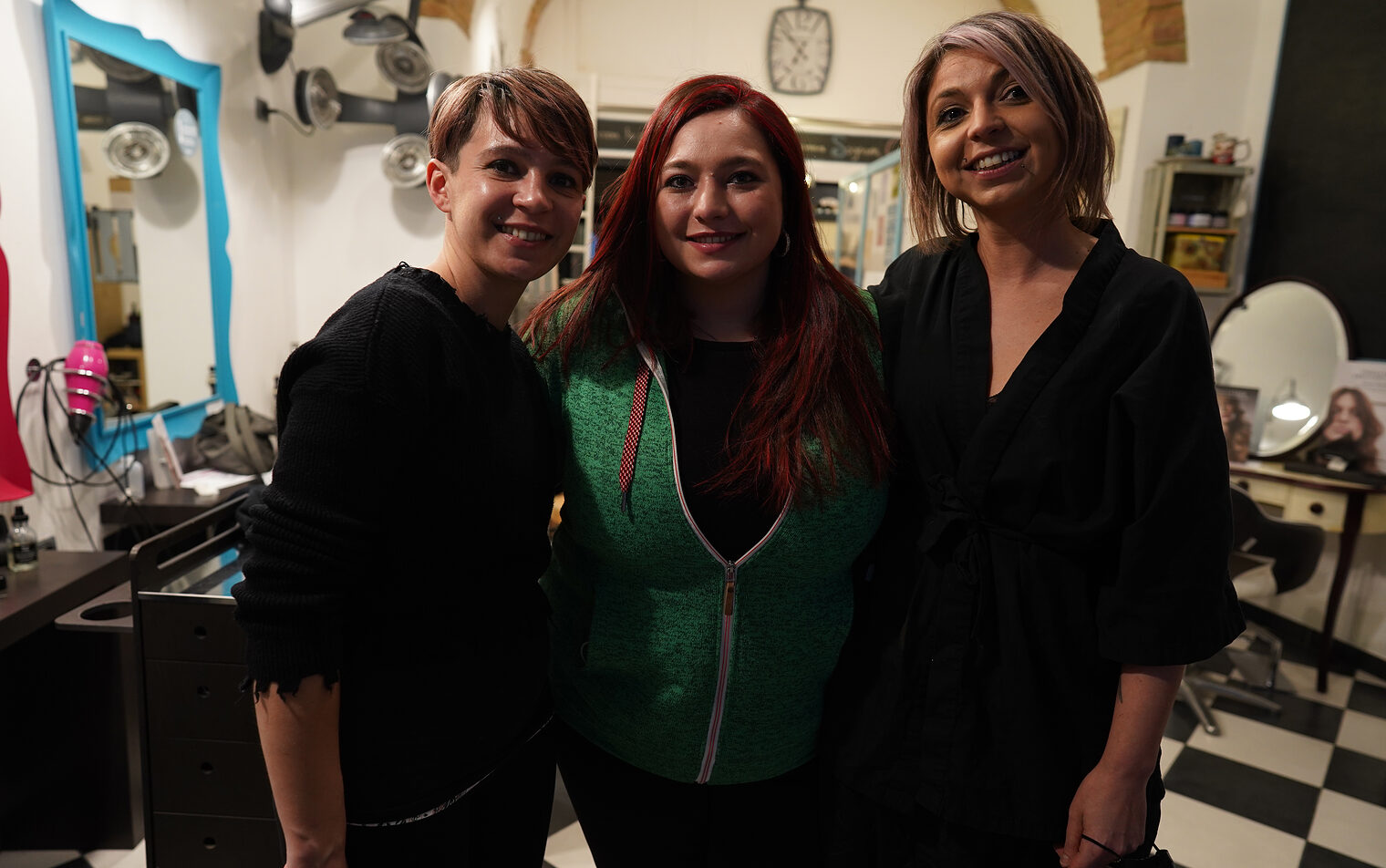 Volterra-2022-Besuch-HWK-Friseursalon-Gruppe