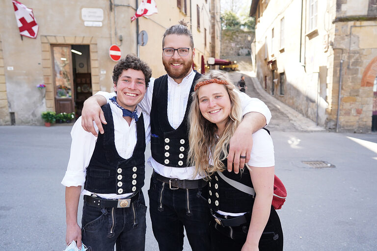 Volterra-2022-Besuch-HWK-Zimmermänner