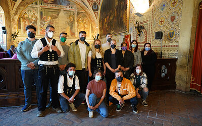 Volterra-2022-Besuch-HWK-Abschlussfeier-Gruppenfoto