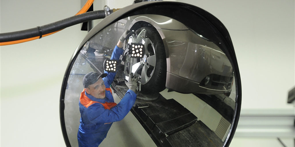 Ausbildung-als-Mechaniker-fuer-Reifen-und-Vulkanisationstechnik